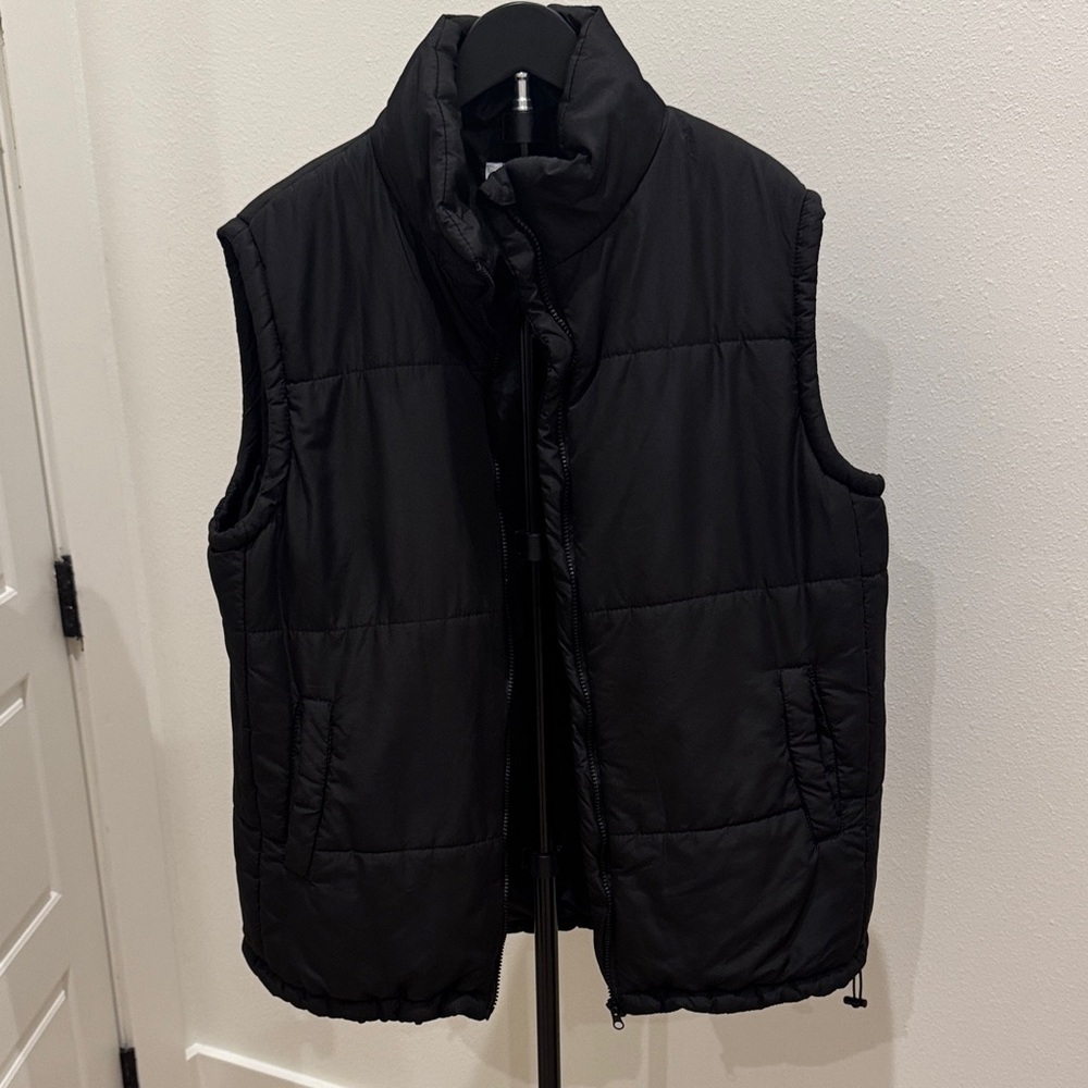 Altar'd State Elegant Black Vest‎